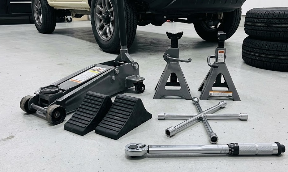 ジムニー タイヤ交換 自分で