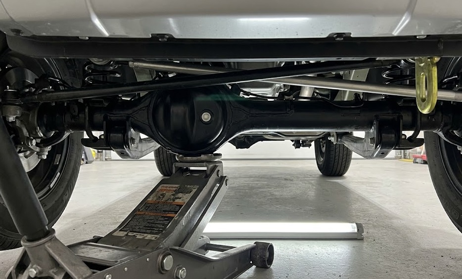 ジムニー タイヤ交換 自分で